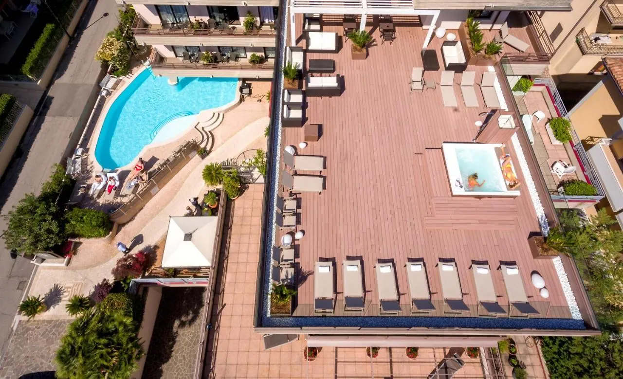 Hotel Desenzano ديسينسانو ديل غاردا إيطاليا