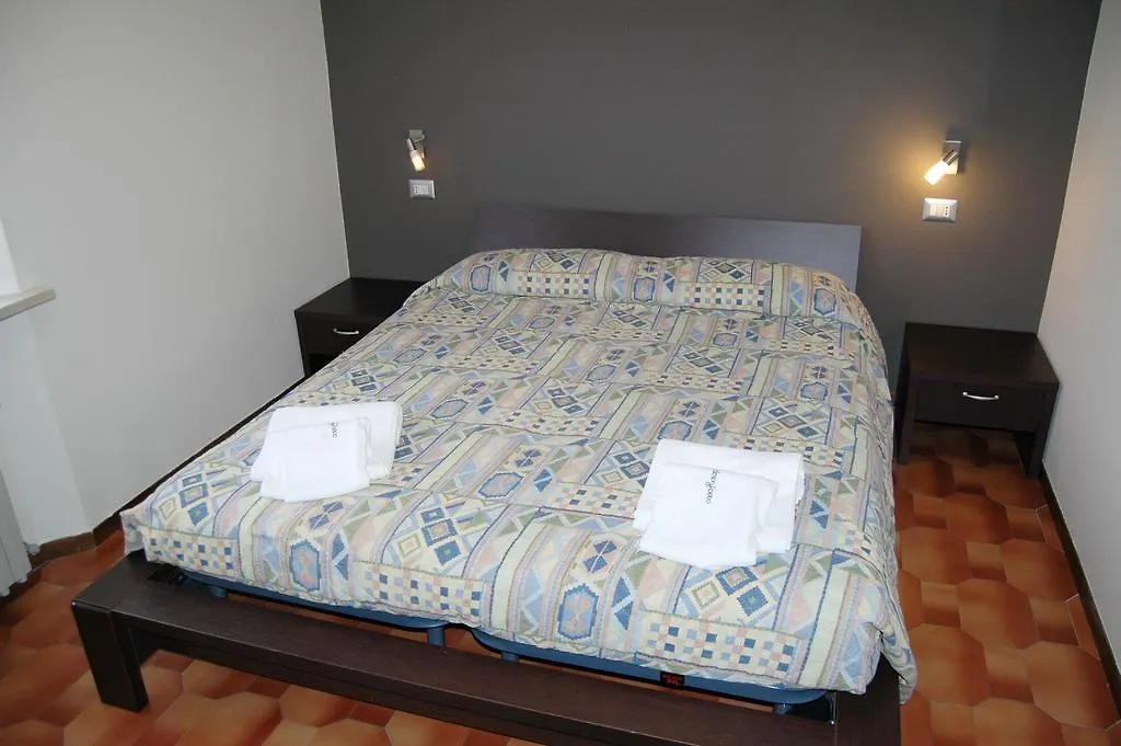 Hotel Desenzano ديسينسانو ديل غاردا إيطاليا
