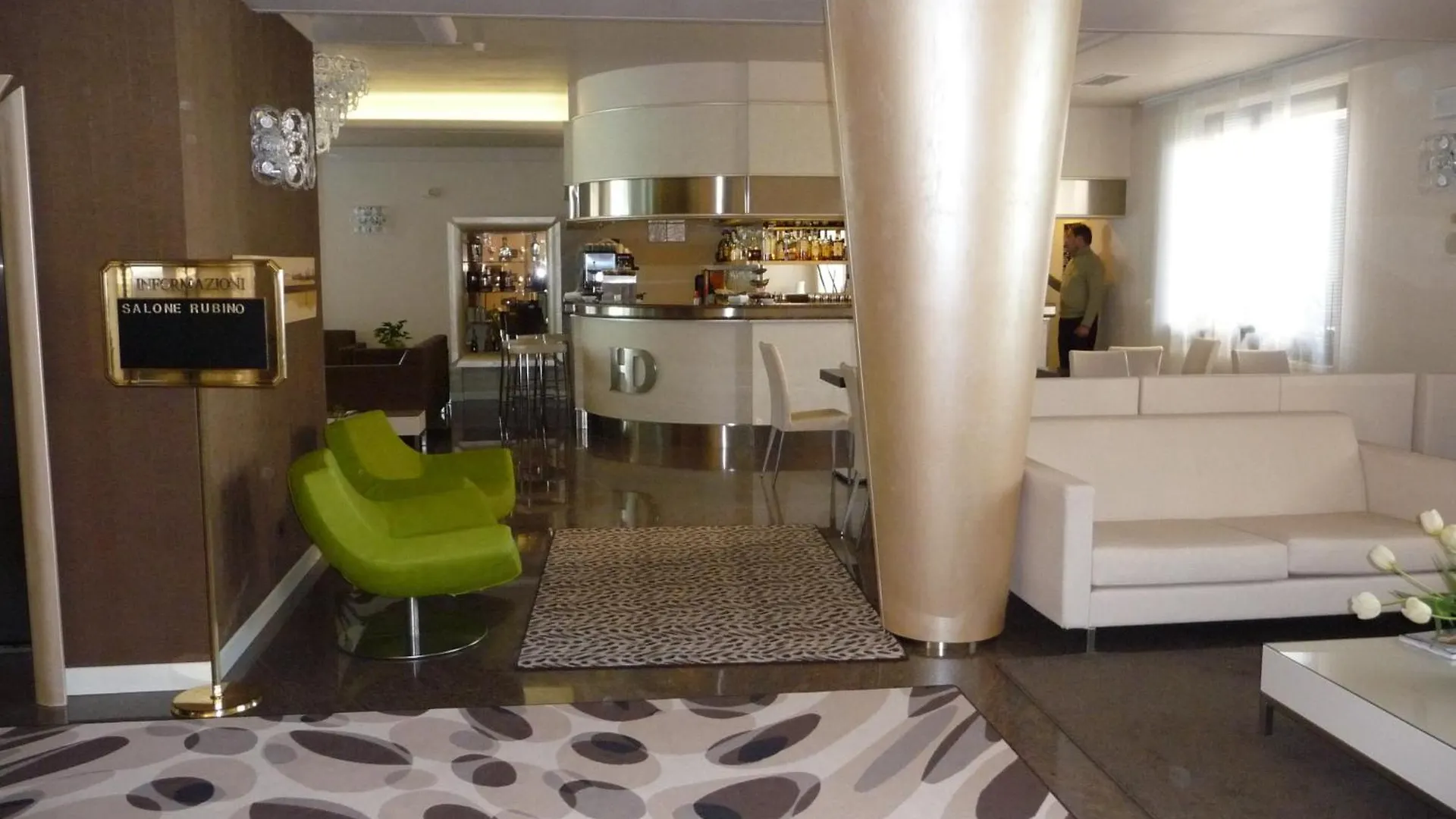 Hotel Desenzano ديسينسانو ديل غاردا
