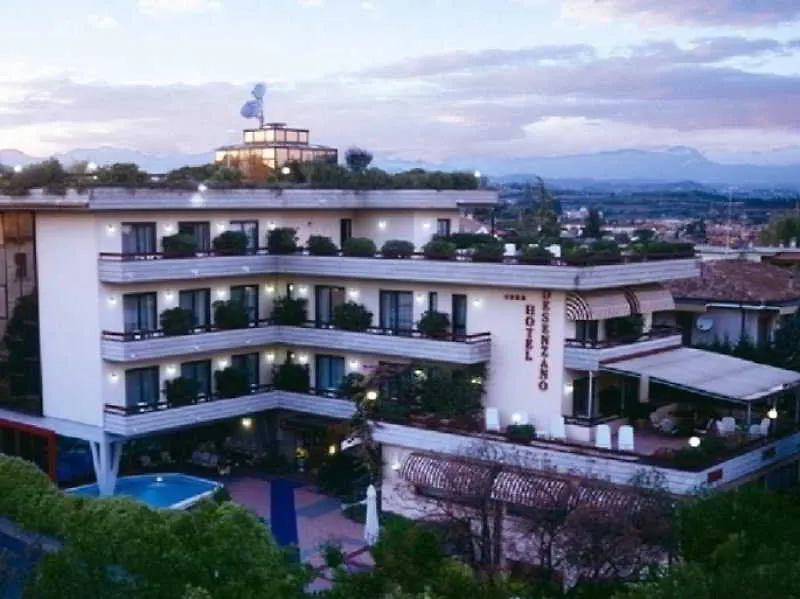 Hotel Desenzano ديسينسانو ديل غاردا