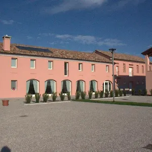 arneroni.hotelinveneto.com/
