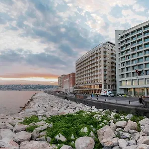 Royal Continental 4*, Неаполь Италия